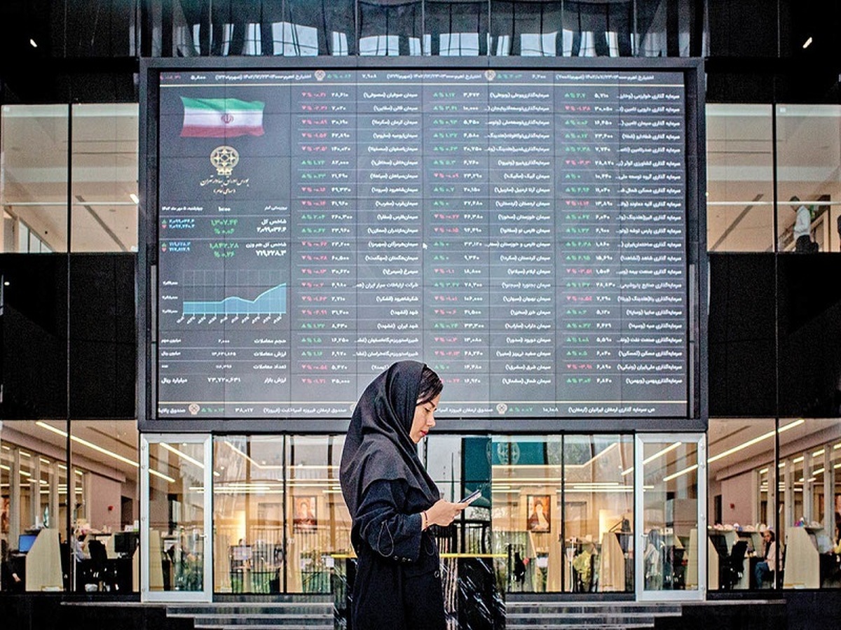 بورس عقب‌تر از دلار، سکه، مسکن و خودرو؛ انتظار رشد شاخص تا ۴.۵ میلیون واحد