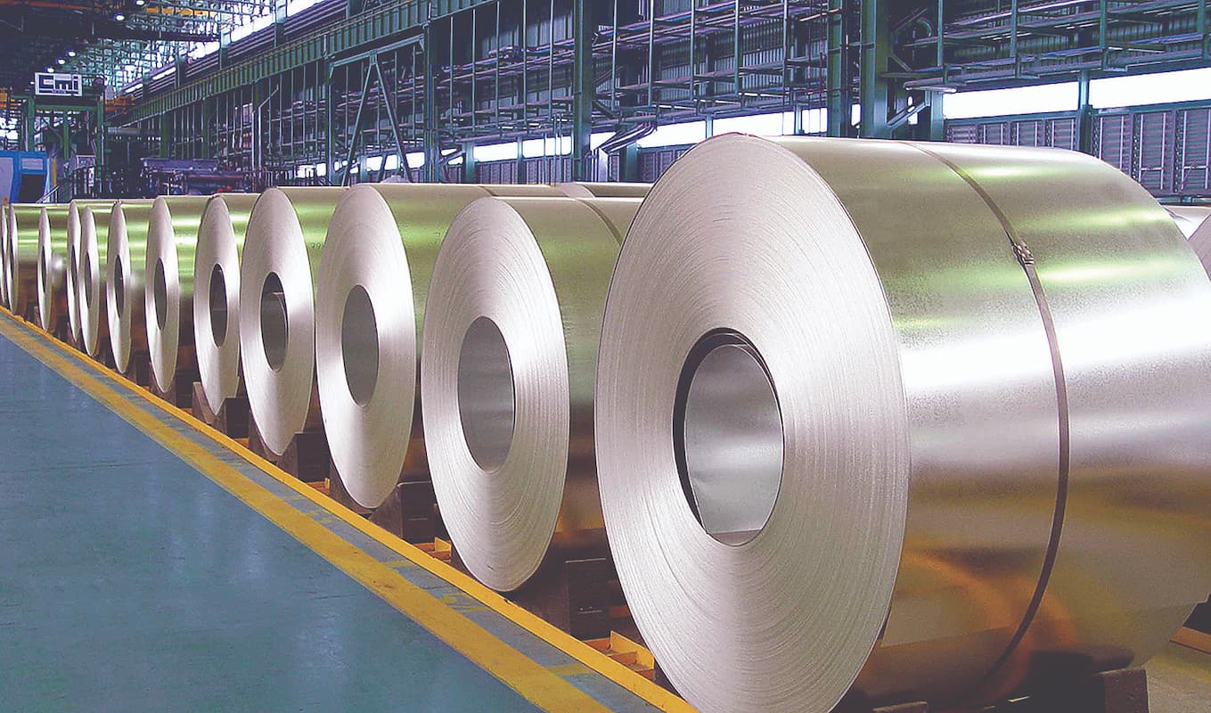 رشد درآمدها بی‌اعتنا به ریسک‌های سیاسی