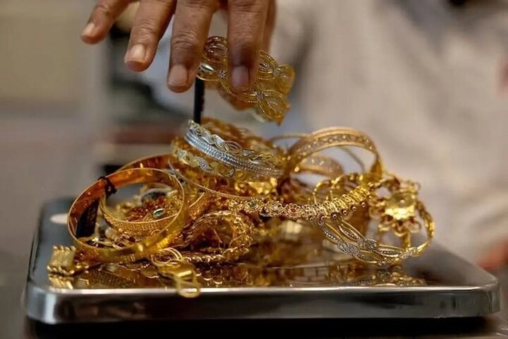 رقابت طلا با بورس