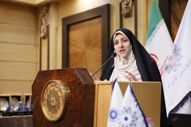 گواهینامه موتورسیکلت زنان؛ قانونی که هست اما اجرا نمی‌شود