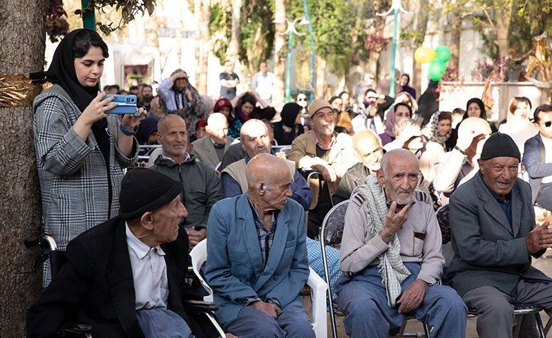 پایان دوران جمعیت طلایی؛ سالمندی پرشتاب و هشدار درباره فروپاشی توازن بیمه‌ای کشور