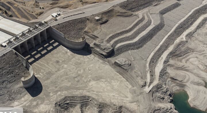 نیروگاه کرخه خاموش شد؛ آیا بحران آب به خواب زمستانی ادامه خواهد داد؟