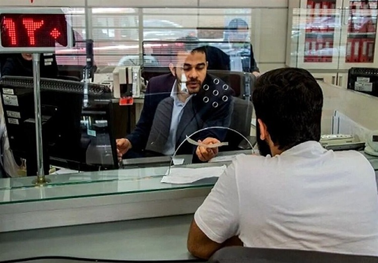 با آلودگی شدید هوا جزییات فعالیت کشیک بانک‌ها در تهران اعلام شد