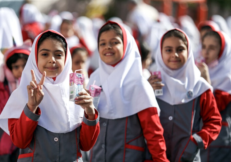 بالاخره شیر مدارس رسید؛ آغاز توزیع از فردا در رده ابتدایی