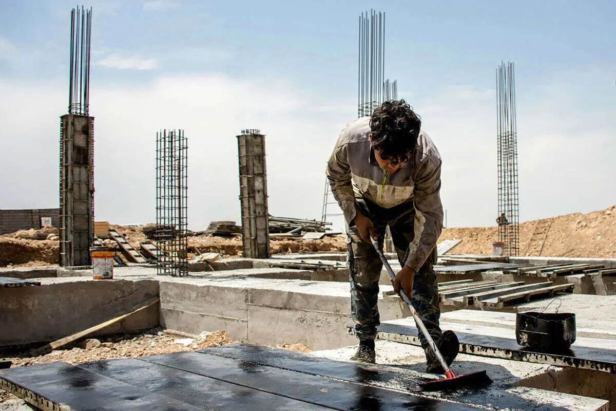 شرایط جدید جذب نیروی کار خارجی: از ثبت درخواست تا پرداخت حق بیمه