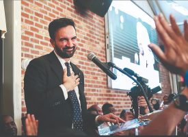 صعود به قله‌ای دشوار در سیاست