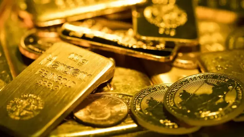 سرمایه‌گذاری در طلا و سکه: کدام گزینه مناسب‌تر است؟