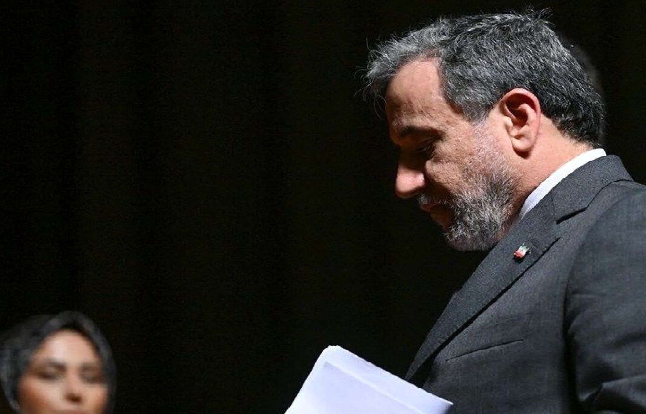 نقش کلیدی سید عباس عراقچی در جلوگیری از جنگ و حفظ امنیت ملی ایران