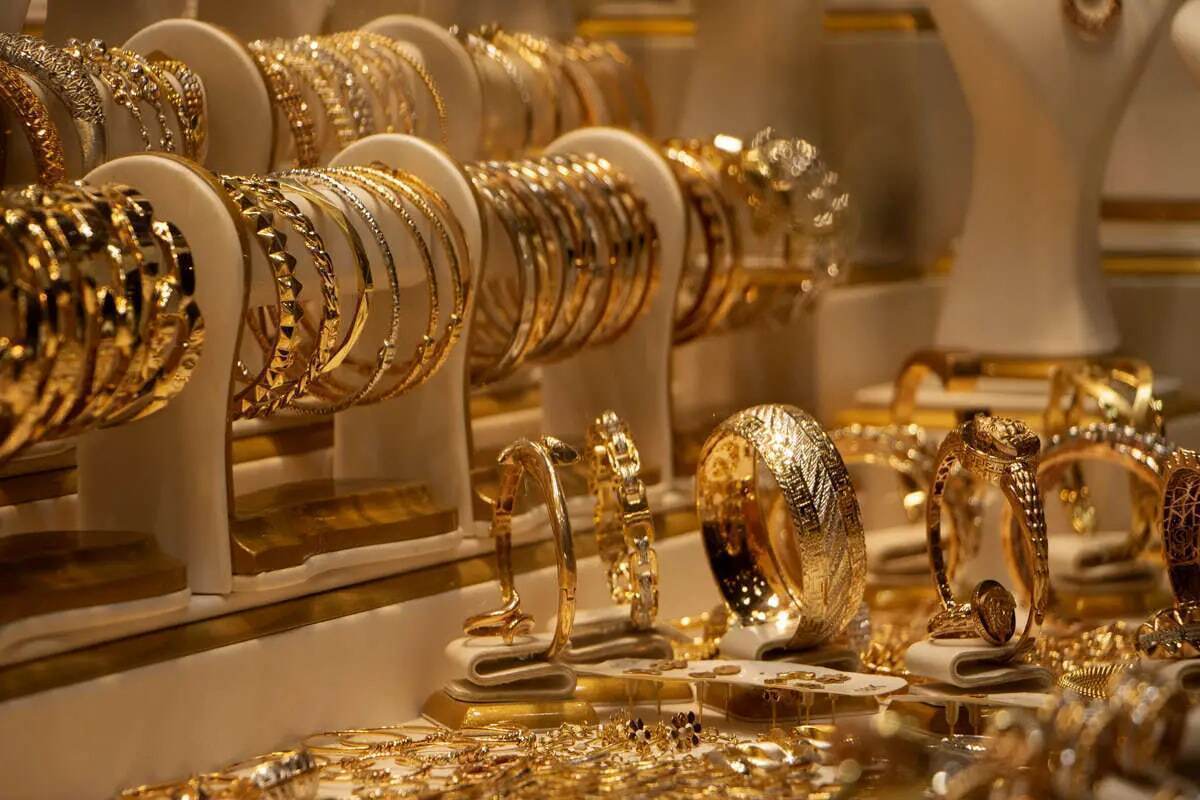چرا طلا گران شد؟ نگاهی به دلایل افزایش قیمت در بازار