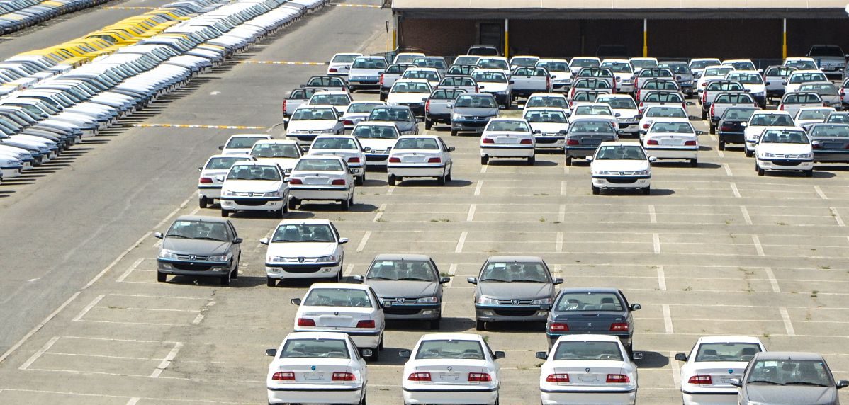 پارادوکس دولت: مخالفت رئیس‌جمهور با قیمت‌گذاری دستوری در مقابل تداوم فشار نهادهای اجرایی بر صنعت خودرو