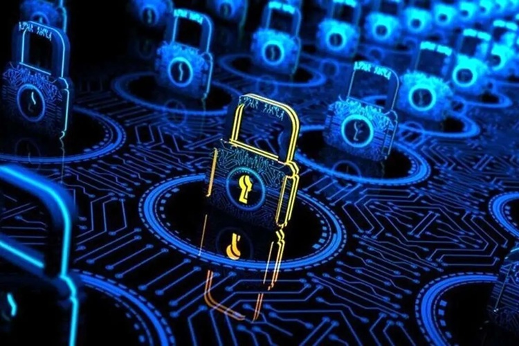 رطب خورده‌ها اینترنت آزاد دارند؛ فیلترینگ برای مردم ادامه دارد