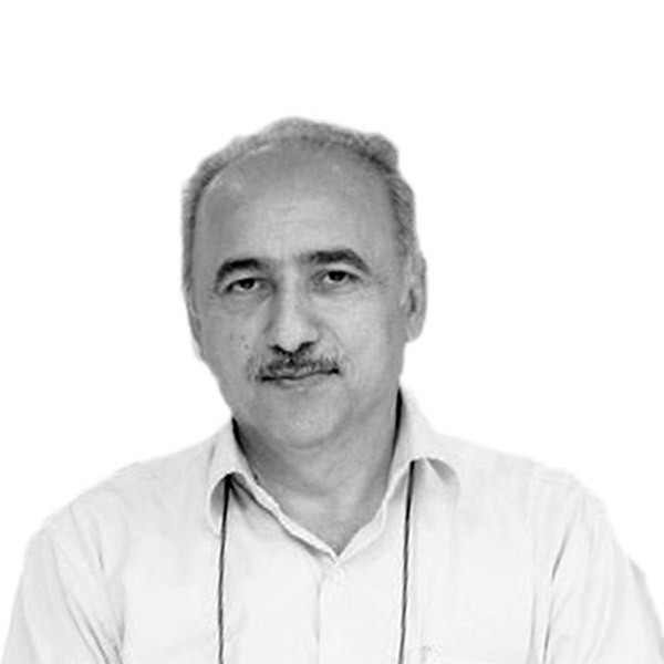 ریسک غیرمنطقی دولت بر سر نرخ ارز