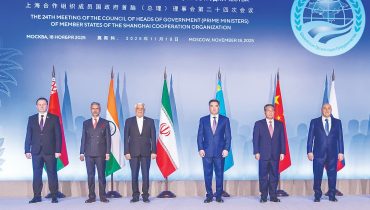 مقابله با یکجانبه گرایی غرب