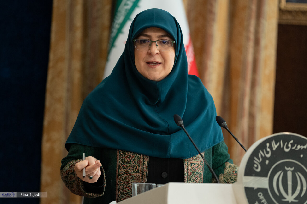 حفظ قیمت بنزین سهمیه‌ای: دولت هیچ قصدی برای تغییر ندارد