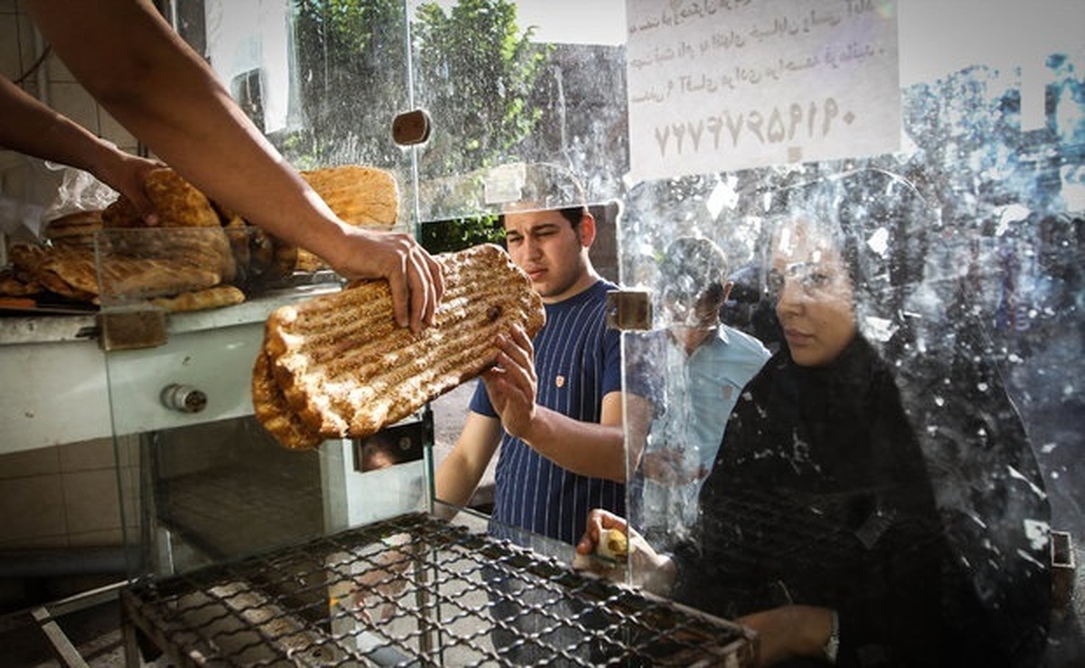 شهروندان مشهدی: چرا ناگهان نان گران شد؟