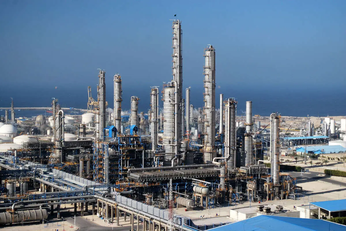 نرخ جدید گاز صنایع سنگین ابلاغ شد؛ پتروشیمی‌ها در صدر افزایش قیمت