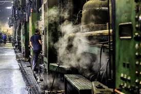 نوسان ارزی؛ ضربه پنهان به تولید