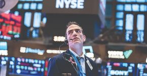 هشدار اکونومیست در مورد بازارهای مالی آمریکا