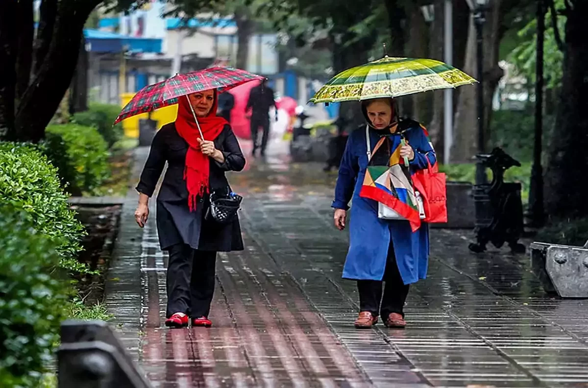 هشدار سطح زرد آلودگی هوا در تهران و شهرهای بزرگ / پایداری جو تا پایان هفته