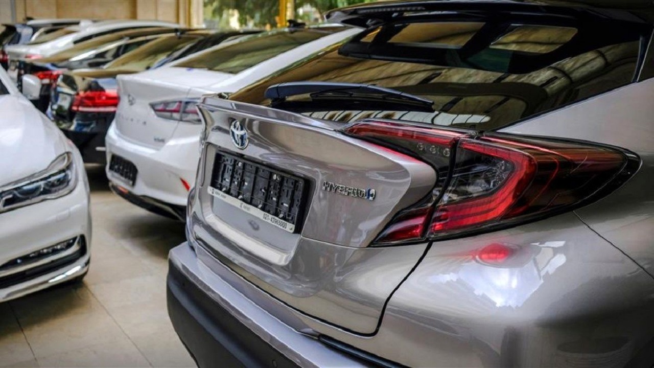 نظام پلکانی تعرفه واردات خودرو؛ آیا سیاست جدید بازار را از رکود خارج می‌کند؟