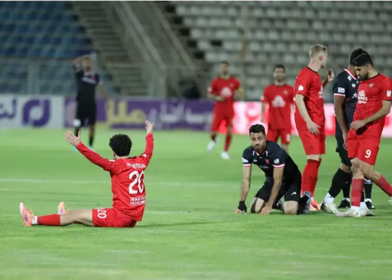 تراکتور و پرسپولیس: فینال خالی از تماشاگر در جام حذفی
