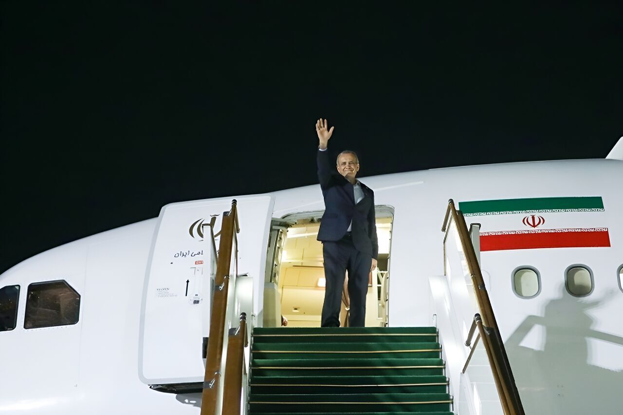 پزشکیان سنندج را به مقصد تهران ترک کرد