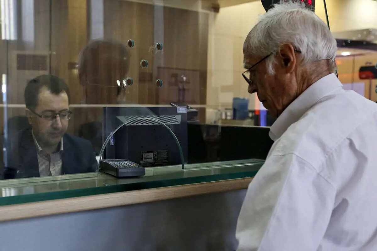 چرا نصف حقوق شاغلین در روز بازنشستگی یک‌باره قطع می‌شود؟