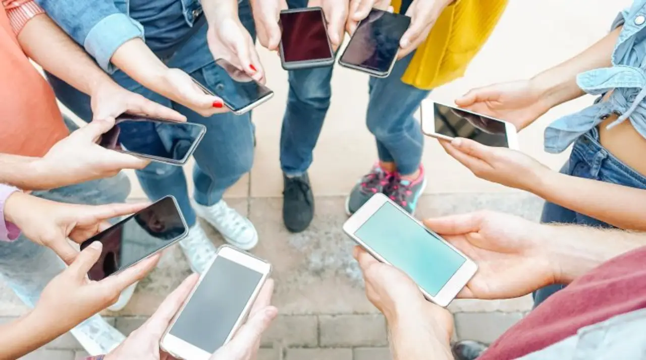 ۱۰ توصیه مهم قبل از خرید گوشی دست‌دوم