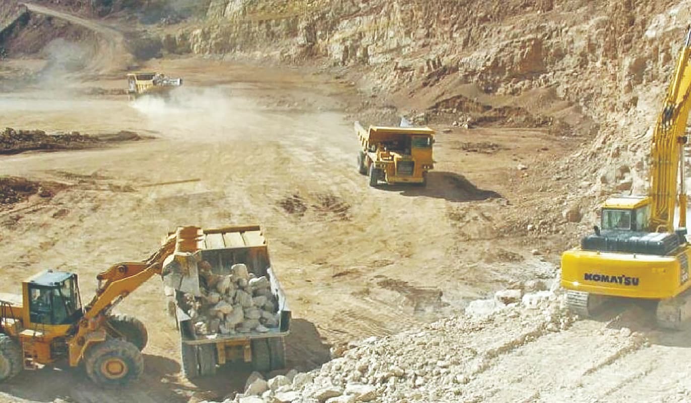 کارنامه نامتوازن معدنی‌ها