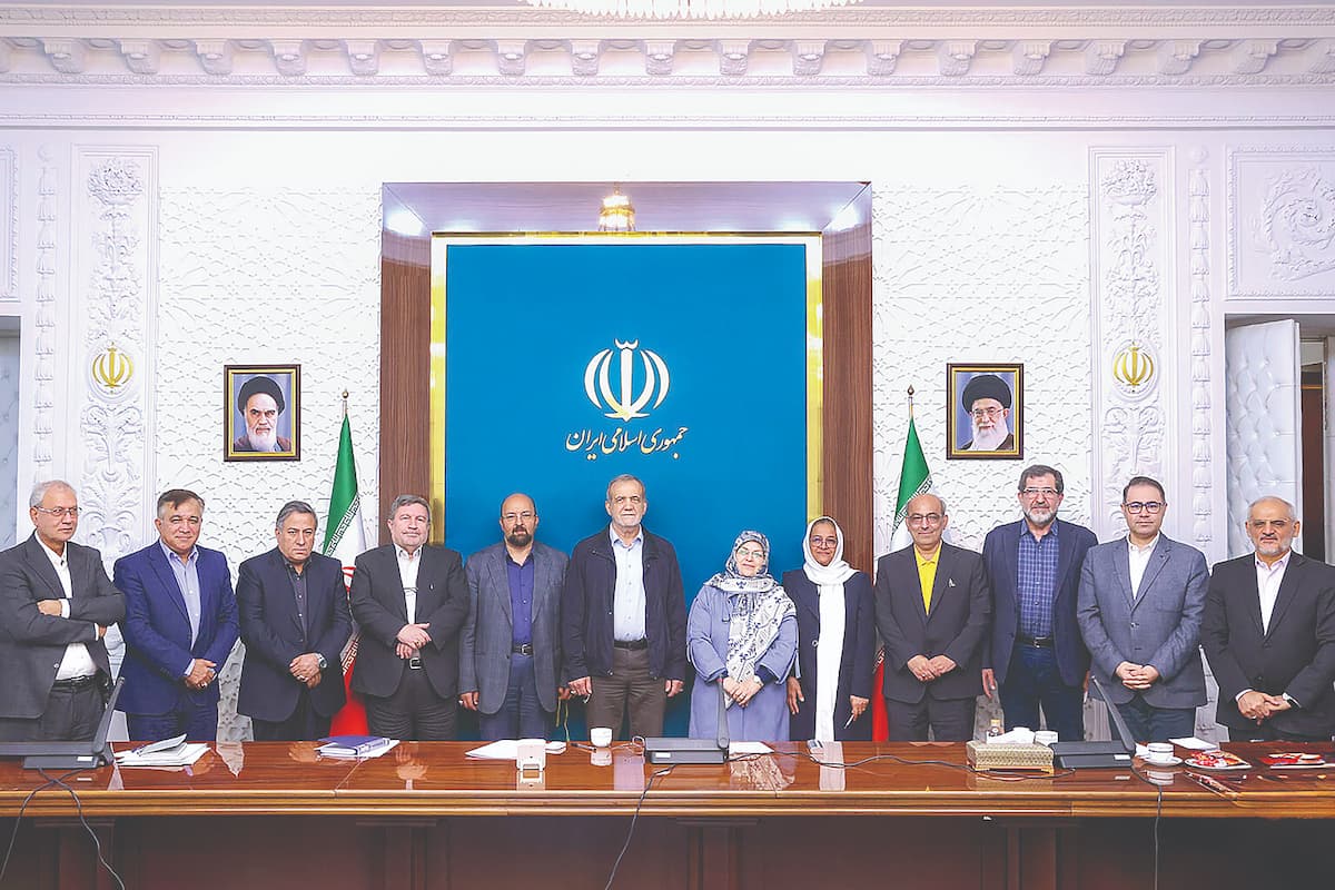 کاندیدای اجاره‌ای یا رییس‌جمهور غیرتشکیلاتی؟!