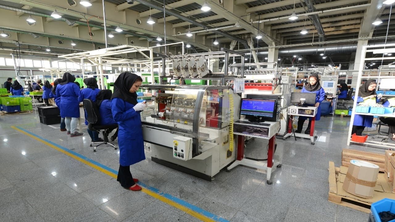 مدیران کروز از بحران صنعت خودرو و دستاوردهای بومی‌سازی شرکت می‌گویند