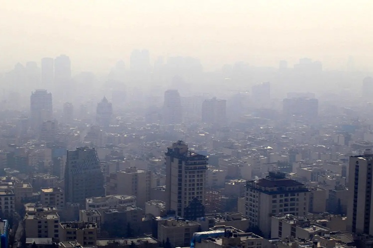 چرا هوا آلوده شد؟؛ حقیقت ناگفته از خودروهای فرسوده و سوخت بی‌کیفیت