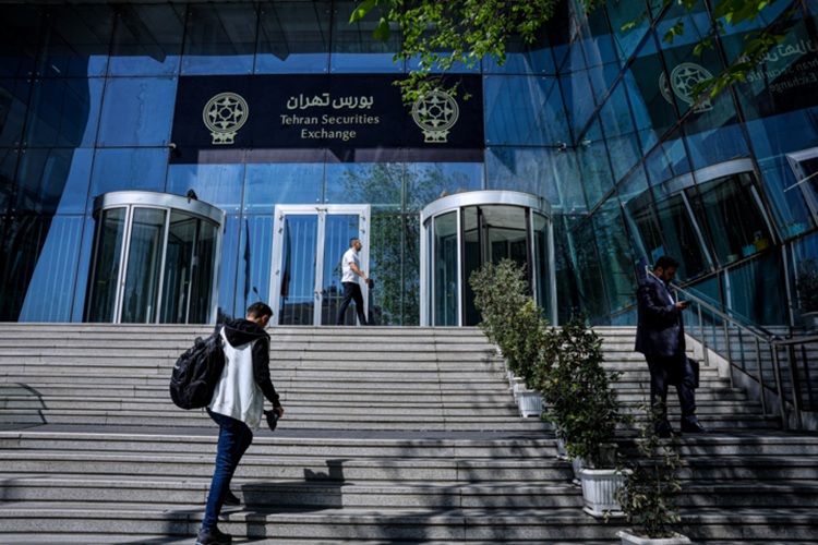 زور سرمای تهران به بورس نرسید؛ معاملات فردا (۱۰ دی) ادامه دارد