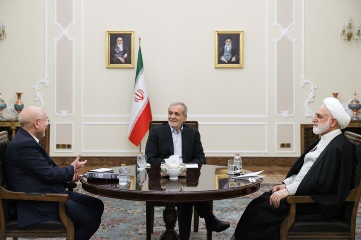 اقدامات نافرجام در حل مشکلات اقتصادی