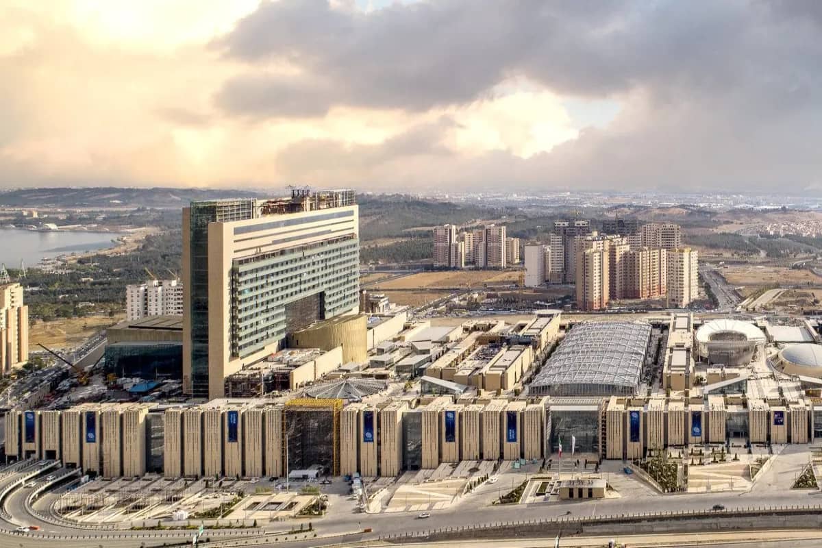 دارایی غول‌آسای بانک آینده؛ فرآیند قیمت‌گذاری با دقت بی‌سابقه آغاز شد