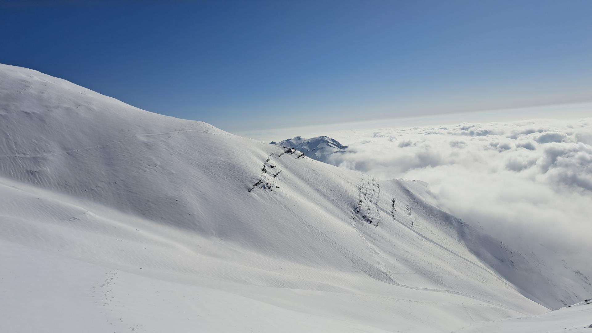 توچال برفی شد؛ نزدیک‌ترین پیست اسکی تهران جان گرفت
