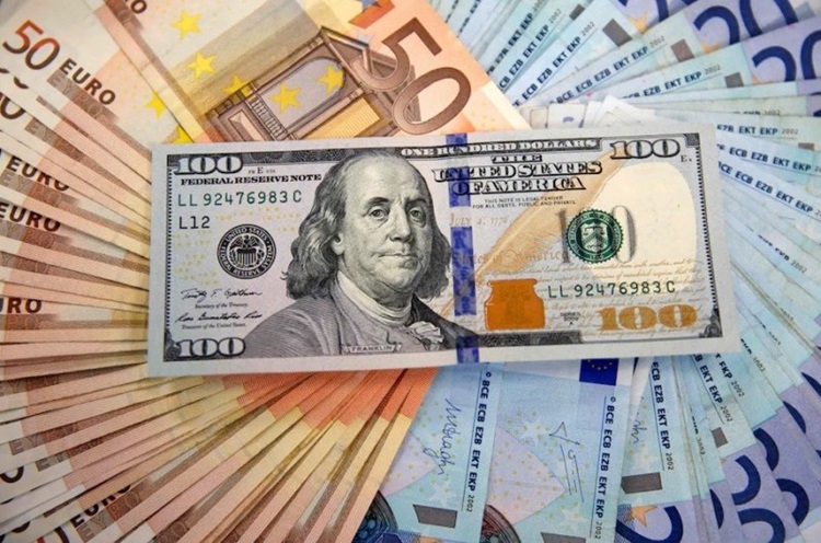 بازار ارز تجاری در شوک؛ قیمت دلار و یورو رکورد زدند