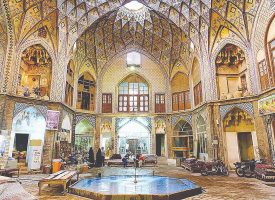 بازار تهران روی لبه پرتگاه! بازار تهران روی لبه پرتگاه!