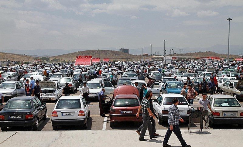 بازار خودرو در رکود کامل فرو رفت؛ افت دلار نتوانست معاملات را نجات دهد