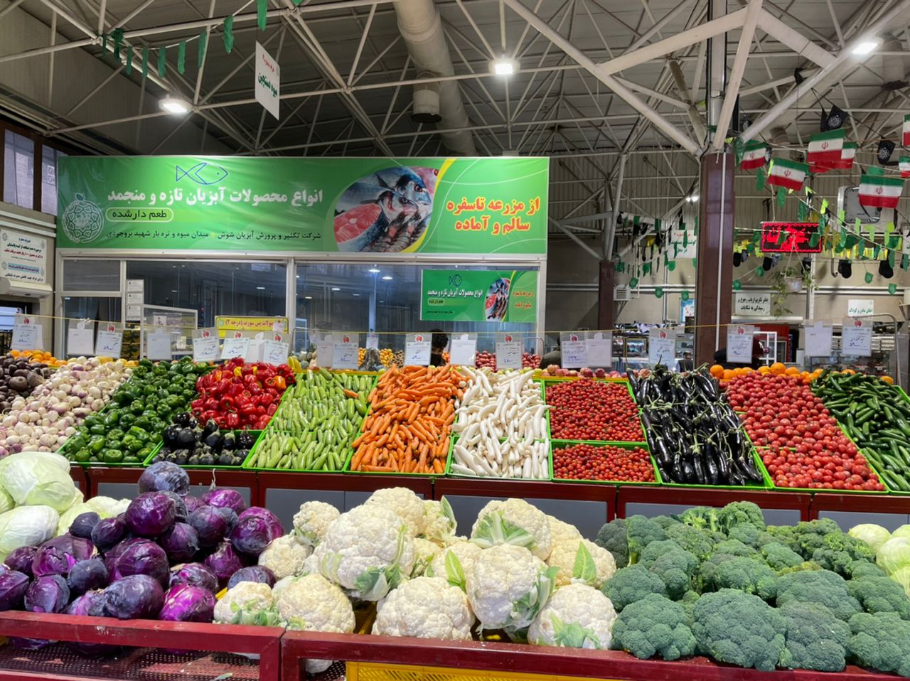 نارنج و لیمو شیرین گران‌تر از موز؛ بررسی نرخ‌های عجیب میوه‌های زمستانی