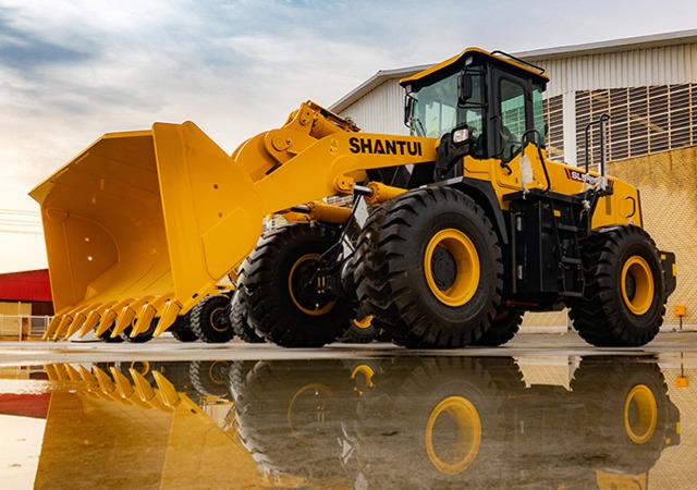 بررسی فنی انواع لودر، راز قدرت در پروژه‌های ایران