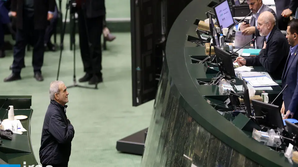 شوک بودجه‌ای ۱۴۰۵؛ کسری به ۶۱۵ همت می‌رسد