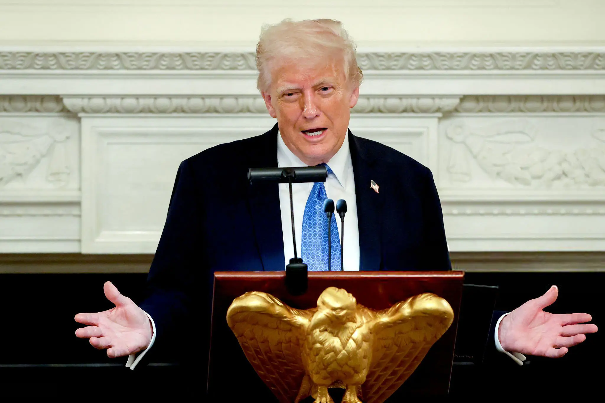 ترامپ بالاخره اذعان کرد: فشار هزینه‌ها کمر آمریکایی‌ها را خم کرد