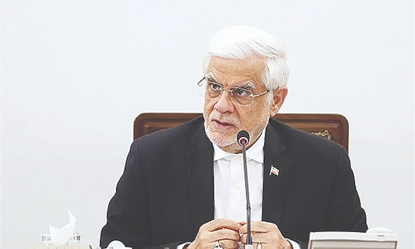 تشکر عارف از همراهی مردم برای اصلاح قیمت بنزین