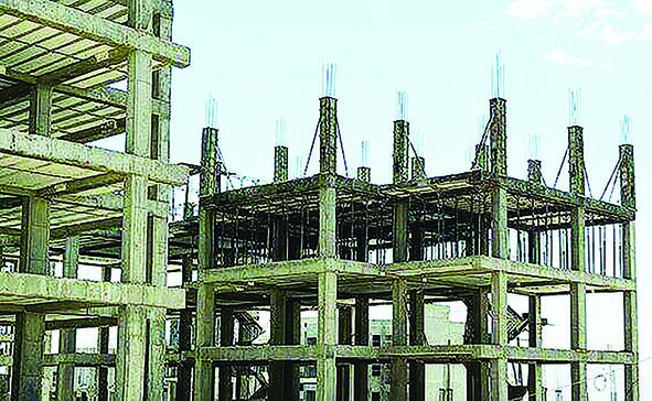 تورم پیش‌بینی‌ناپذیر سازندگان را به‌مرز ورشکستگی رسانده است