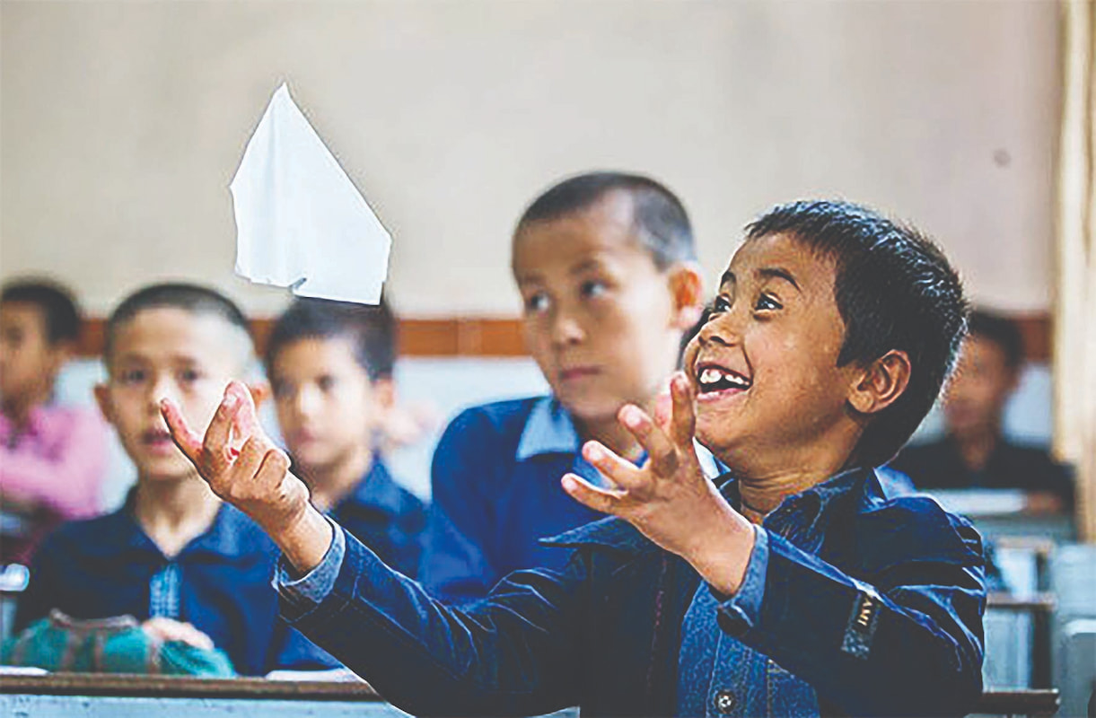 ثبت‌نام اتباع در مدارس آزاد شد