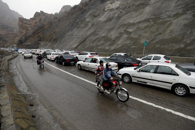 آغاز ممنوعیت ترافیکی امروز ۱۴ آذر؛ ساعت یکطرفه شدن جاده چالوس و هراز