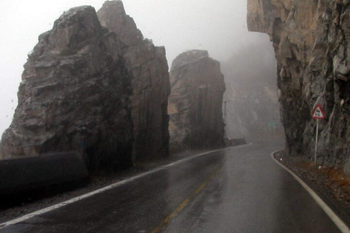 کندوان پس از سه روز انسداد، دوباره روی خودروها گشوده شد