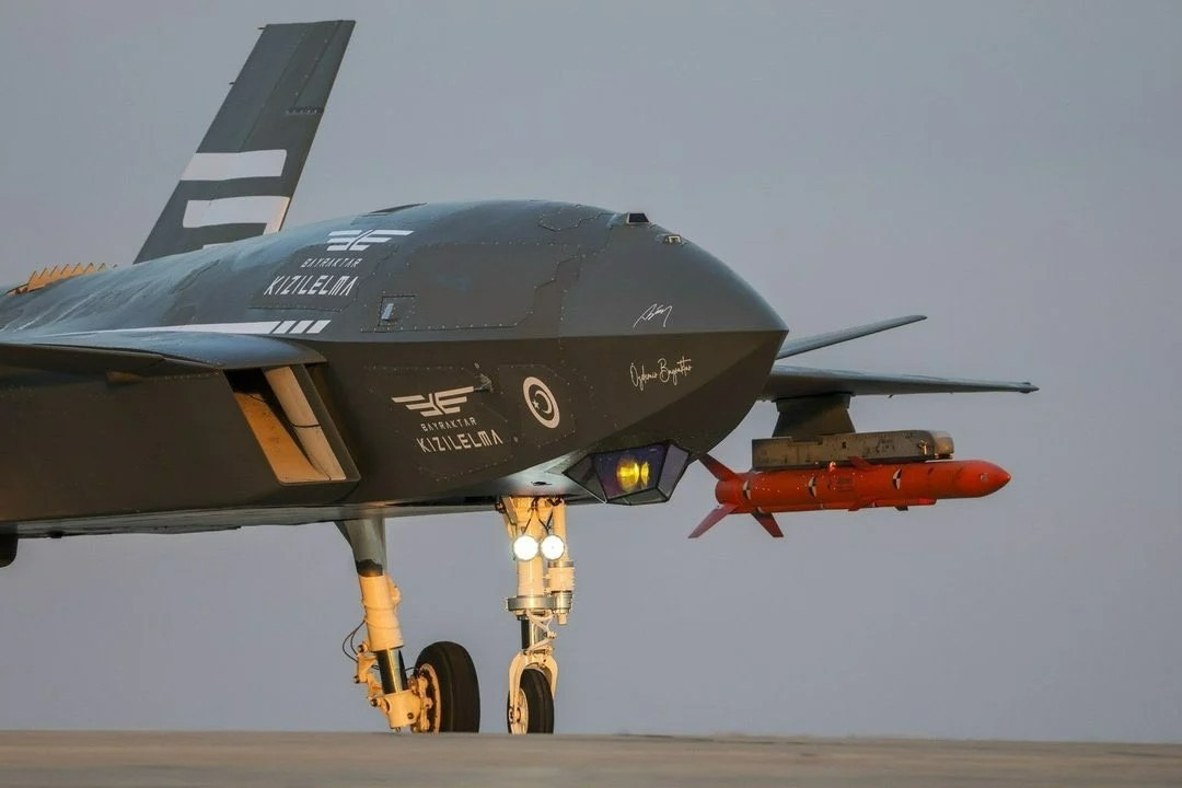 پس از محرومیت ترکیه از F-۳۵؛ پهپاد جنگنده قزل‌الما وارد رقابت ابرقدرت‌ها شد