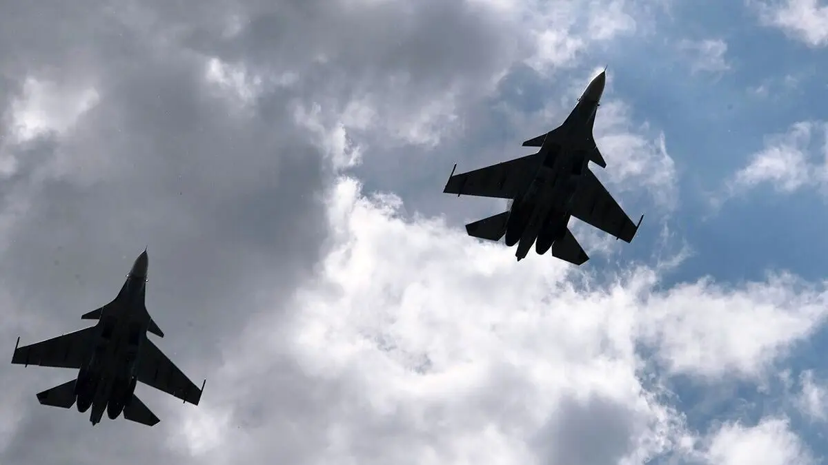 پرواز جنگنده‌ها در اربیل؛ واکنش‌های مردمی و توضیحات مسئولان